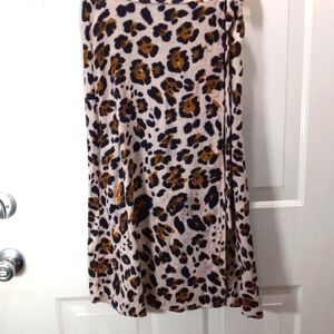 UrbanRomantics Sz S Animal Print, midi, Wrap Skirt